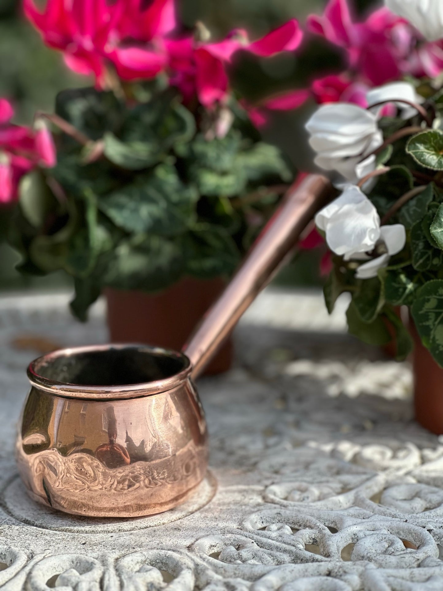 Vintage/Antique small copper pot/saucepan